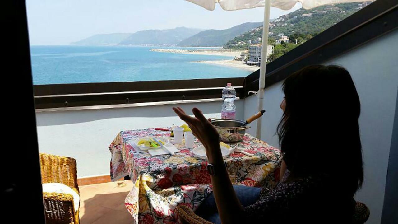 Apartament La Casa Di Aurelio Capo dʼOrlando Zewnętrze zdjęcie